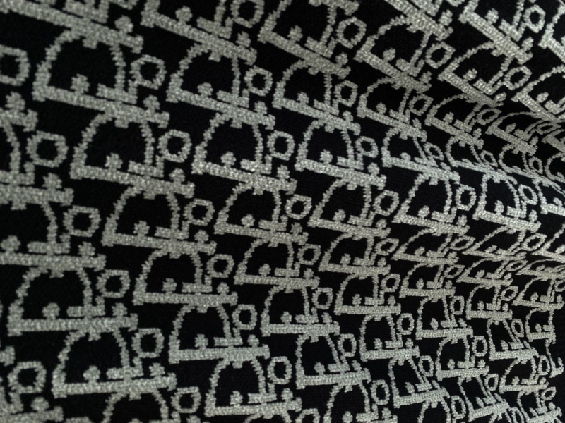 chr1st1an D10r sweaters